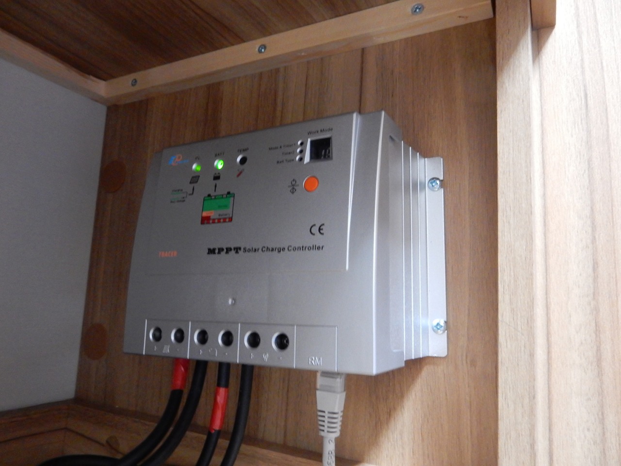 MPPT Solar Charge Controller.